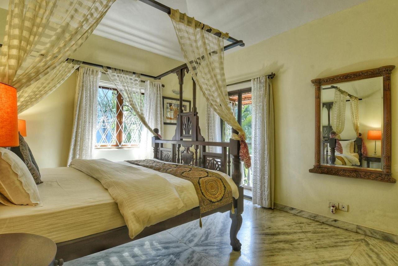 Villa Samaara9 Candolim Beach ภายนอก รูปภาพ